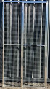 Panneau de volière aluminium avec porte totale